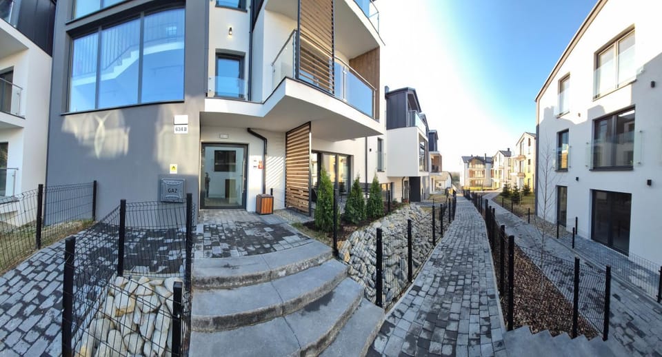 Facade/entrance, Garden