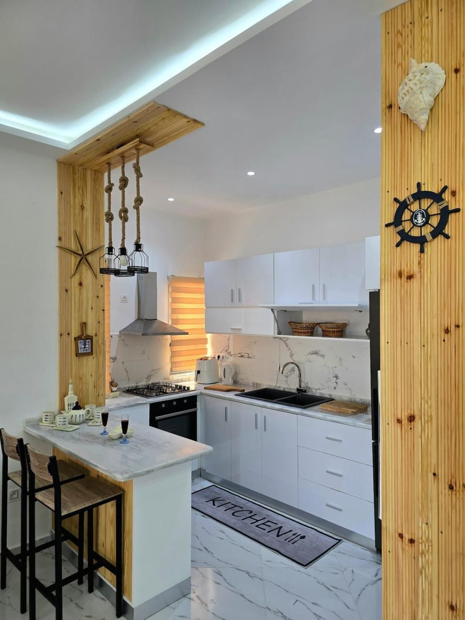 Kitchen or kitchenette, Dining area, dishwasher, stove