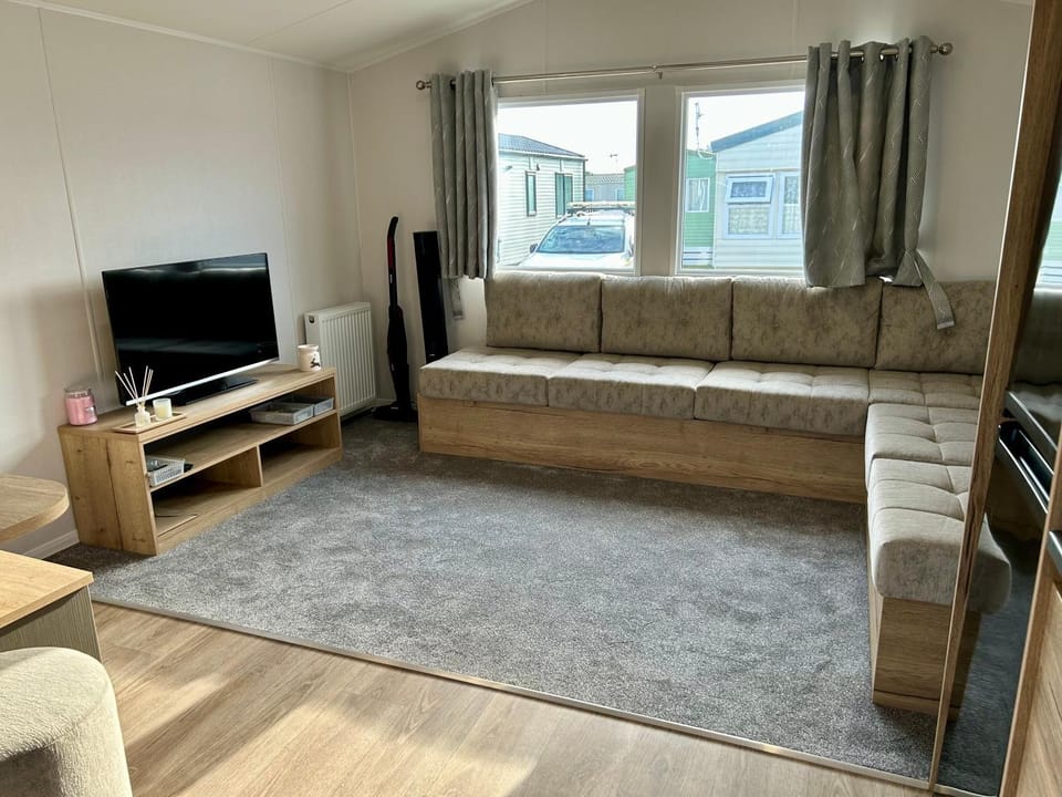 Blosseys Beach House Campground/ 
RV Resort in England