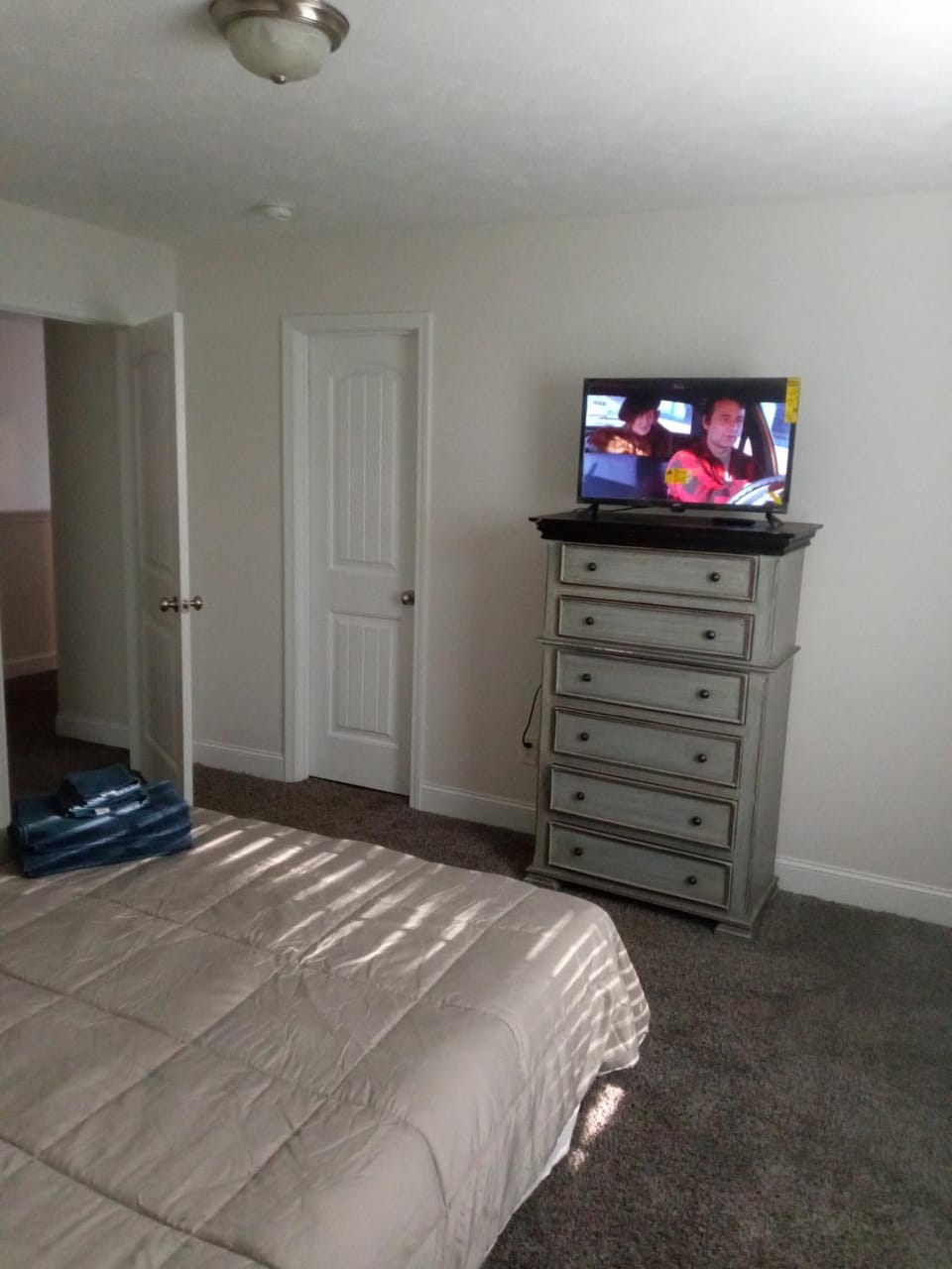 Huge house for midterm or corporate rental House in Evans