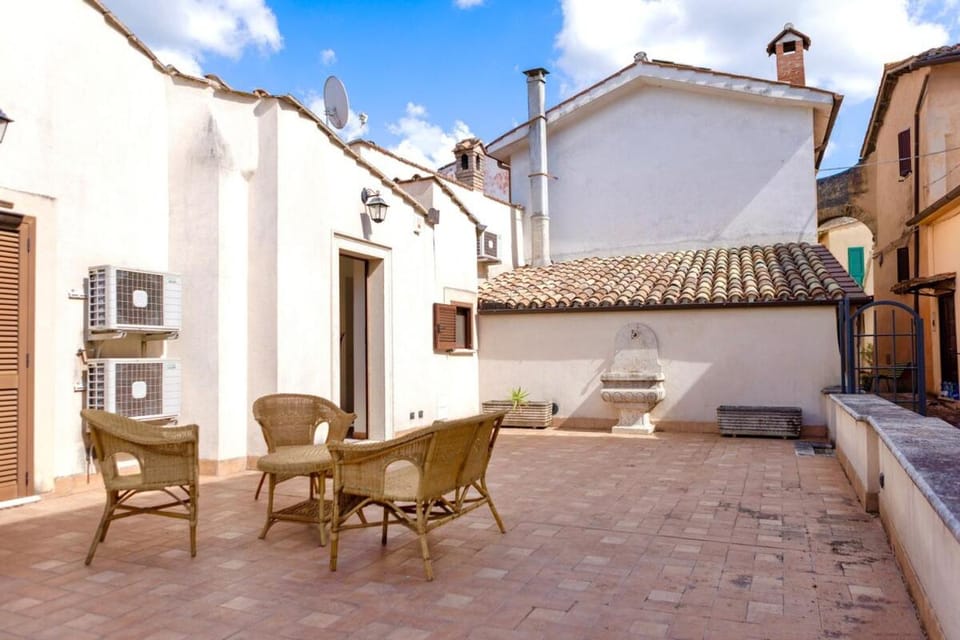 Terrace on the Village Casa D'Autore Apartment in Lazio