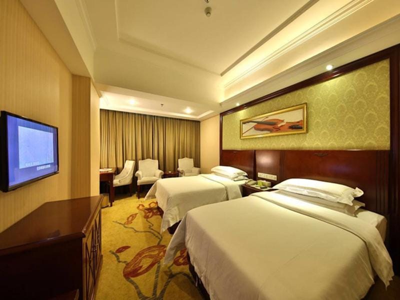 Vienna Hotel Zhangjiajie North Railway Station Hotel in Hubei