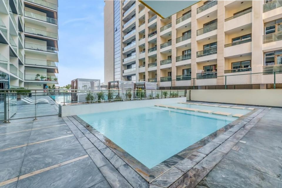 Property building, Swimming pool