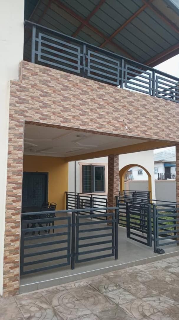 CARL's VILLA Vacation rental in Accra