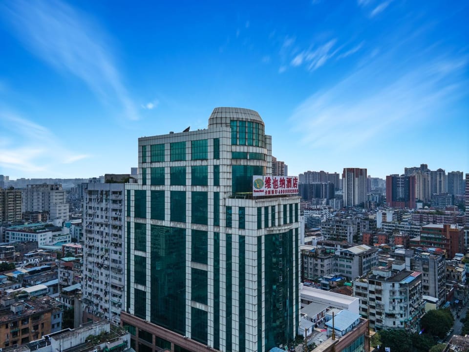 Property building, Day, Bird's eye view, City view, Location
