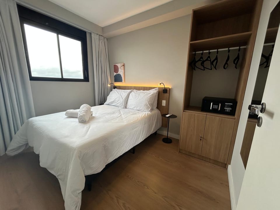 Moema com Piscina e Gym - Prox Metro, Sh Ibirapuera, 5 Min Aeroporto Congonhas Apartment in Sao Paulo City