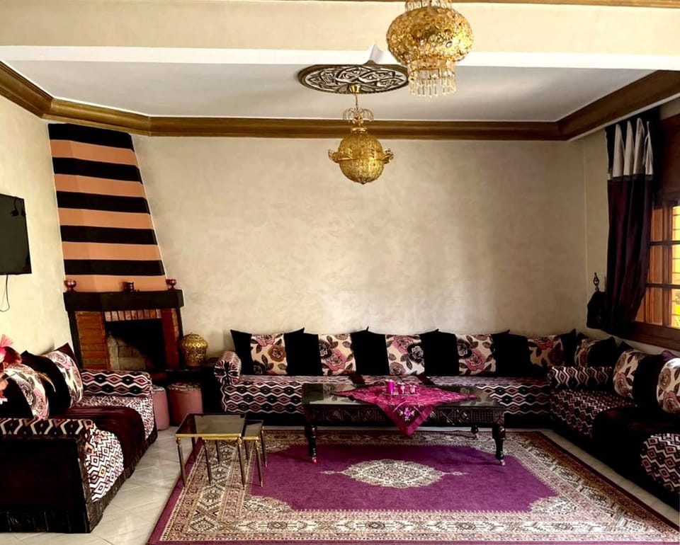 Spacious Villa with Fireplace for an Unforgettable Stay Villa in Casablanca-Settat