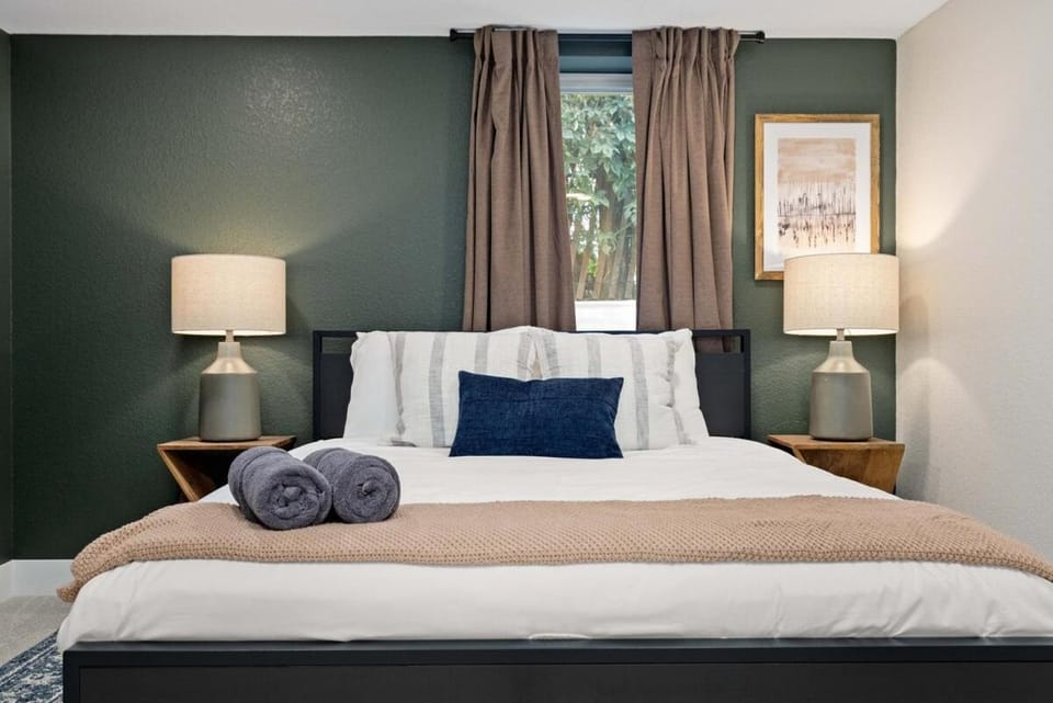 Bed, Bedroom