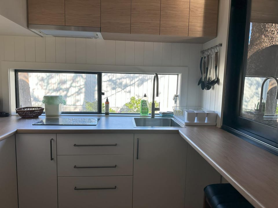 Suur Kodu- Beachfront House plus Tiny Home House in Adelaide