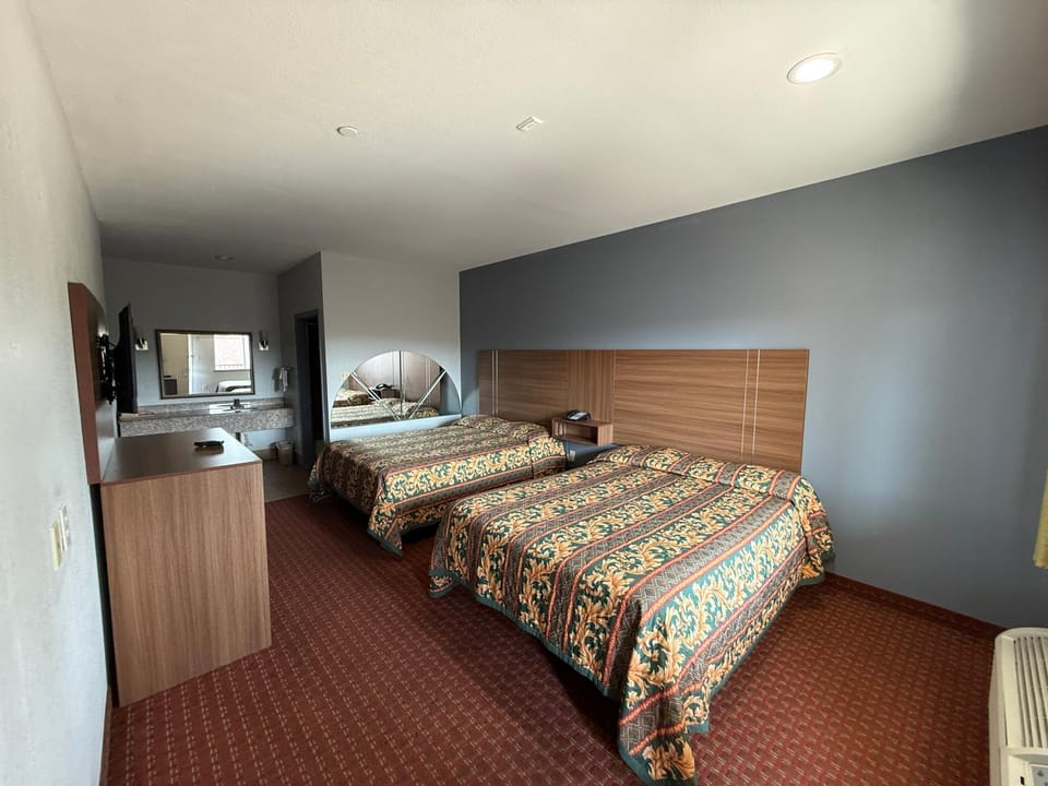 Bed, TV and multimedia