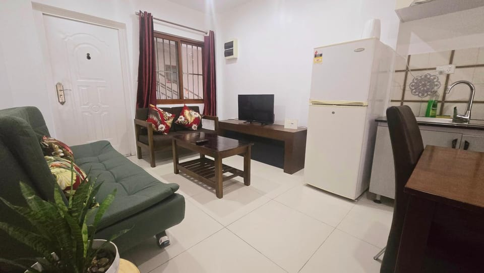CBD Entire Apartment, Double bed and sofa bed, free wifi, parking Apartment in Suva