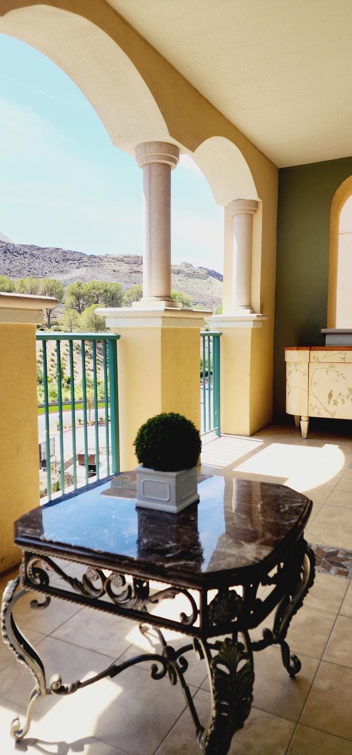 Gorgeous apartment located in Lake Las Vegas Resort and golf course Apartment in Henderson
