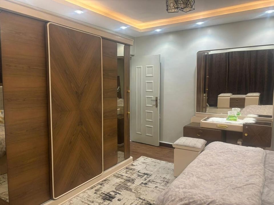 شقة راقية في المهندسين ش جامعة الدول Apartment in Egypt