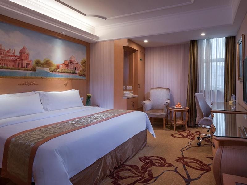 Vienna International Hotel Shenzhen Jingtian Hotel in Shenzhen