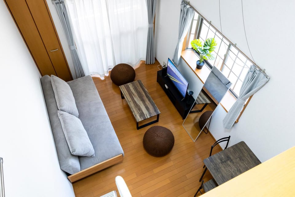 Living room, Photo of the whole room