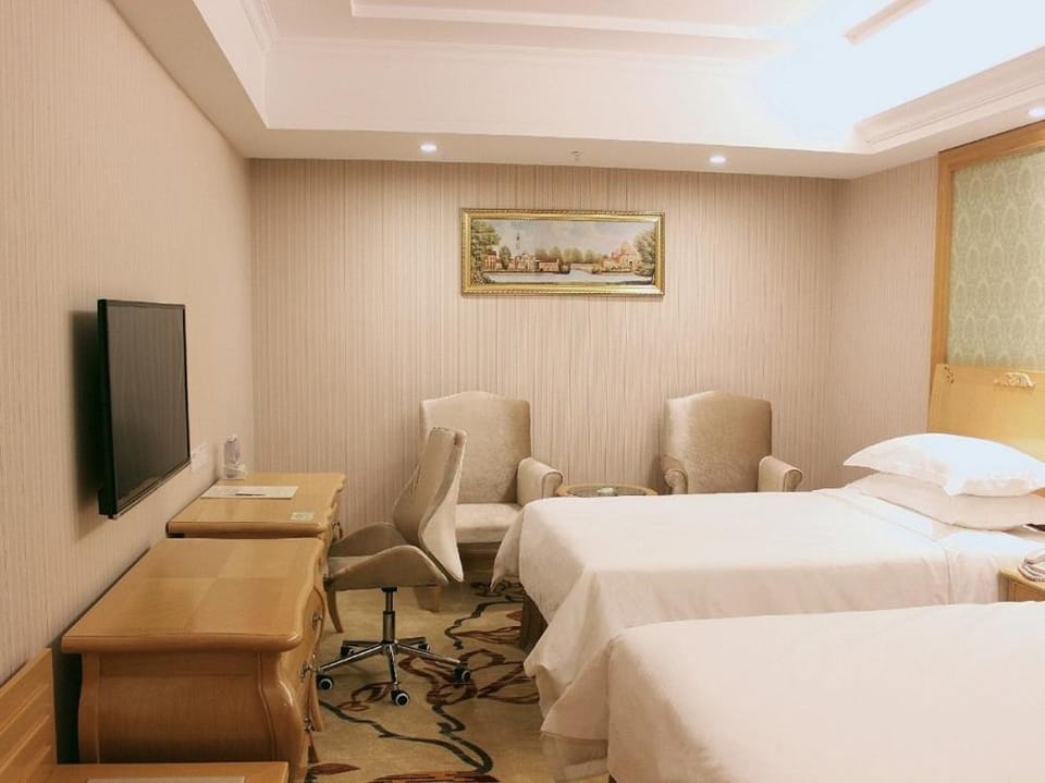 Vienna Hotel Shenzhen Nanshan Yilida Hotel in Hong Kong