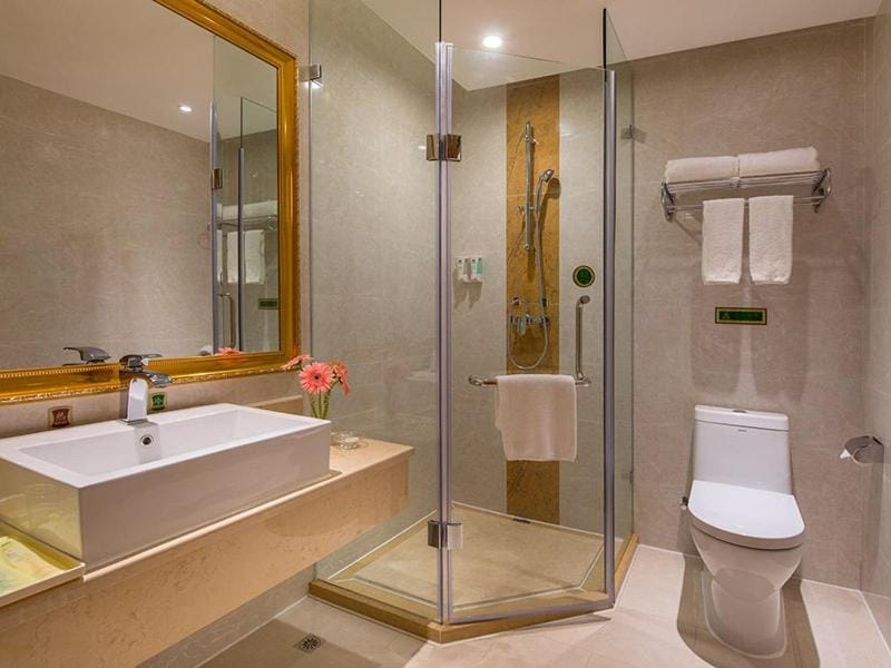 Vienna Hotel Shenzhen Nanshan Yilida Hotel in Hong Kong
