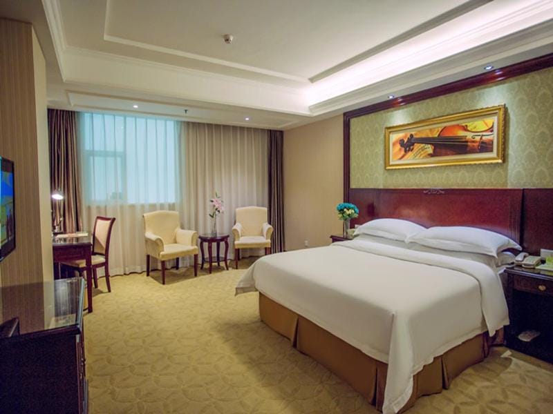 Vienna Hotel Shenzhen BaoAn Qianjin Road Hotel in Shenzhen