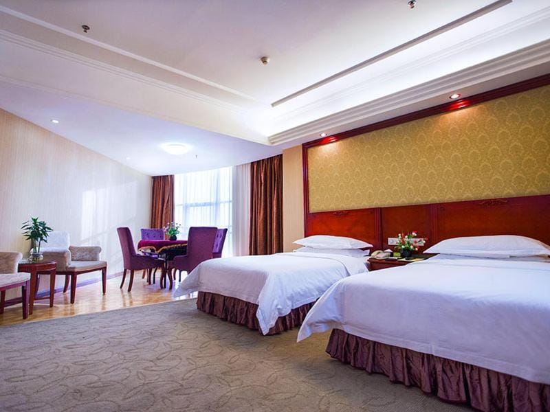 Vienna International Hotel Shenzhen Songgang Wanzhao Square Hotel in Shenzhen