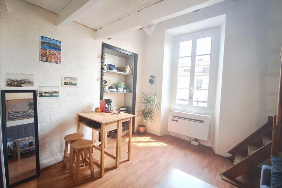Central studio in Ajaccio quiet and convenient Apartment in Ajaccio