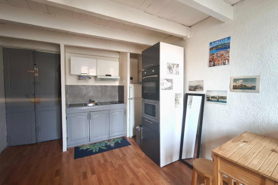 Central studio in Ajaccio quiet and convenient Apartment in Ajaccio