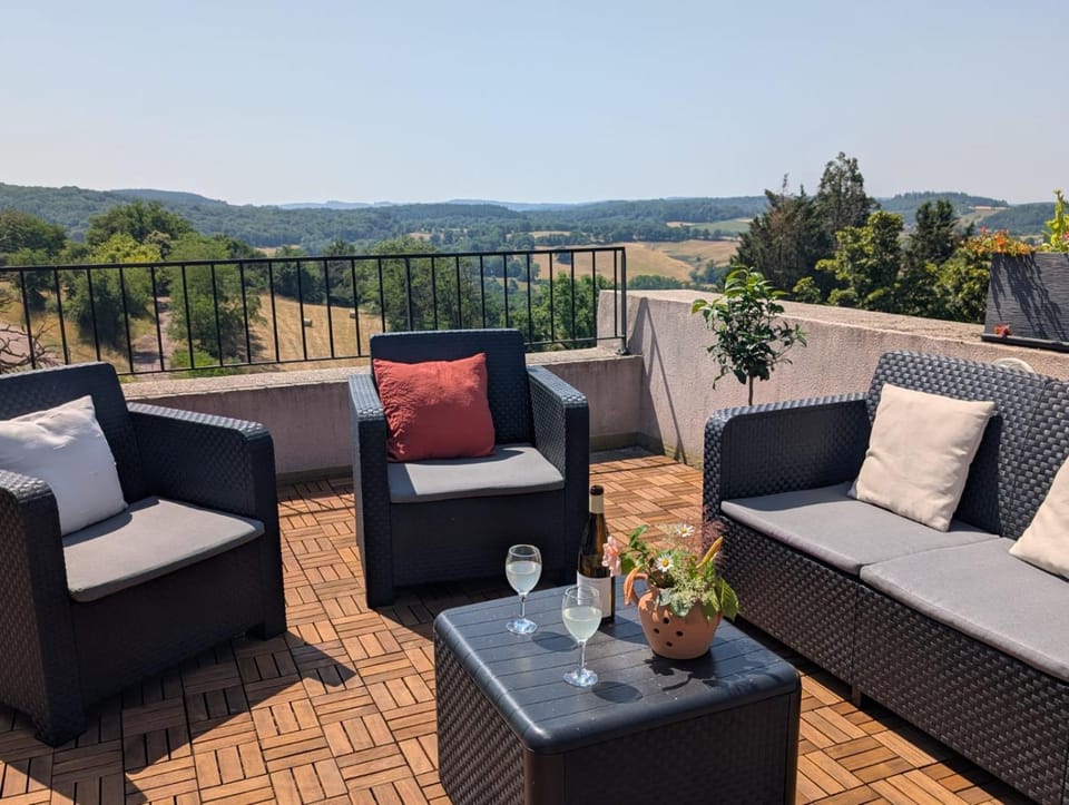 Balcony/Terrace, Balcony/Terrace