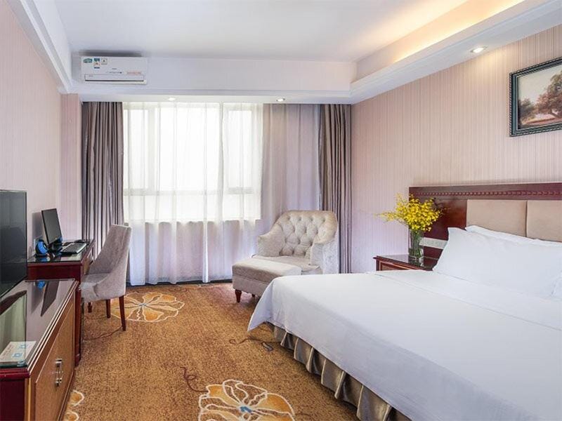 Vienna Hotel Longgang Nanlian Hotel in Shenzhen