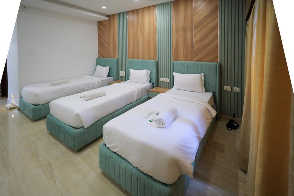 Hotel Heraa Boarding Lodging Hotel in Mangaluru