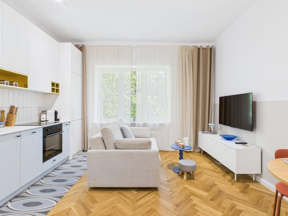 Photo of the whole room, Bedroom, pet friendly