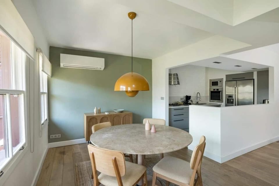 Beautiful Modern Bright 2BD Patio Duplex #179 House in Istanbul