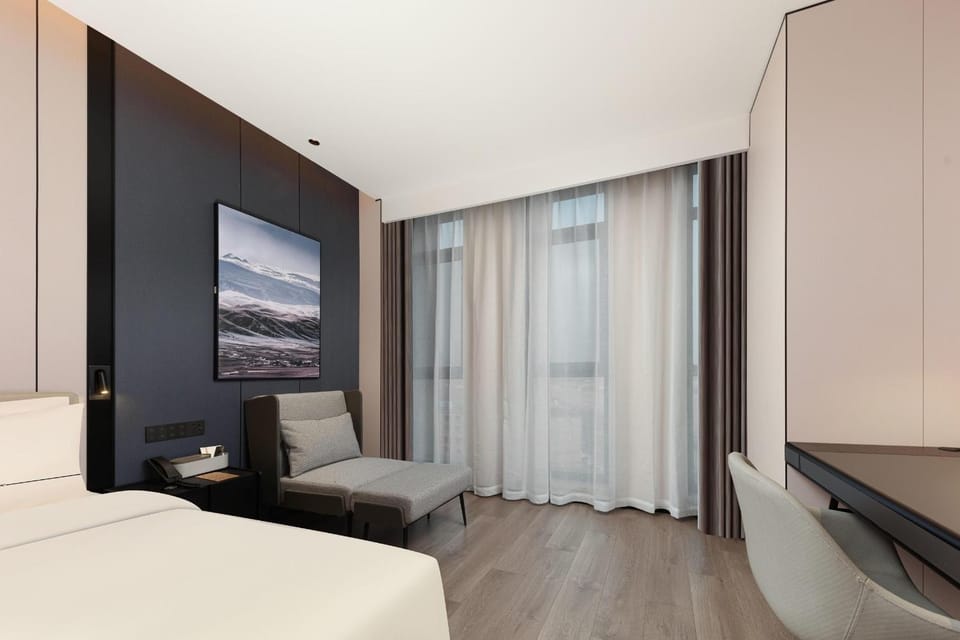Atour Hotel Hohhot Stadium, Genghis Khan Avenue Hotel in China