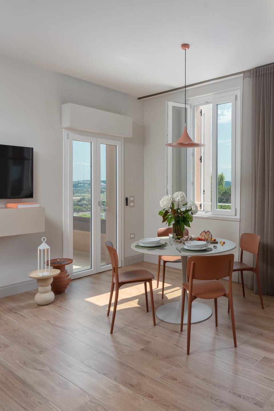 Living room, Seating area, Dining area