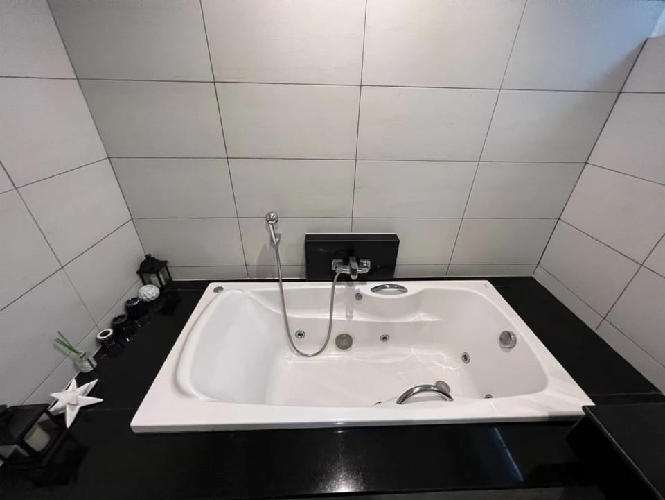 Bathroom, Bath