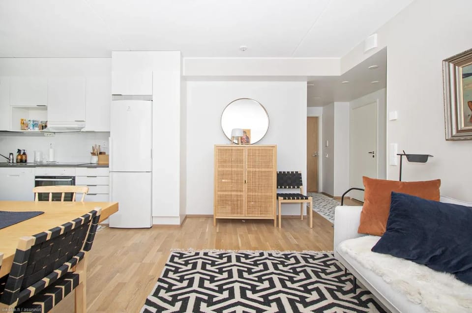 Kitchen or kitchenette, Living room, Seating area, Dining area, stove