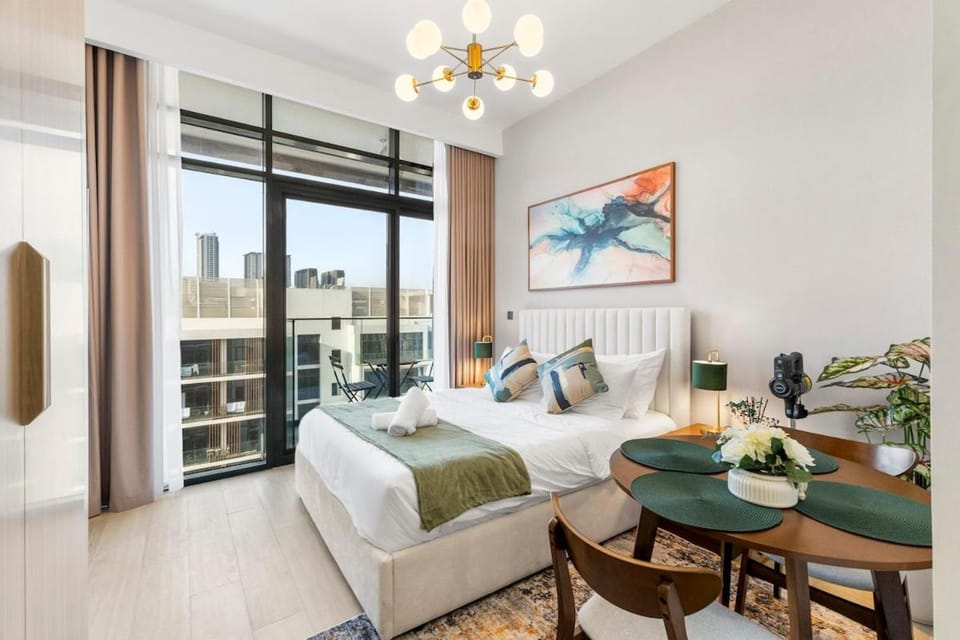 Stylish City Studio with Burj Khalifa View Apartment in Dubai