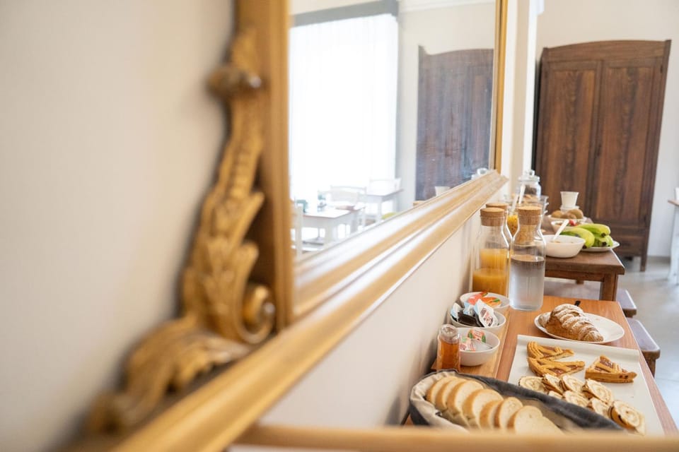 Breakfast, Buffet breakfast