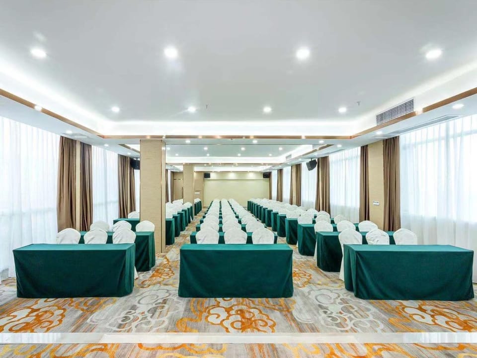 Vienna Hotel Foshan Jihua Road Hotel in Guangzhou