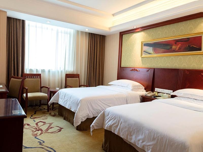 Vienna Hotel Foshan Jihua Road Hotel in Guangzhou