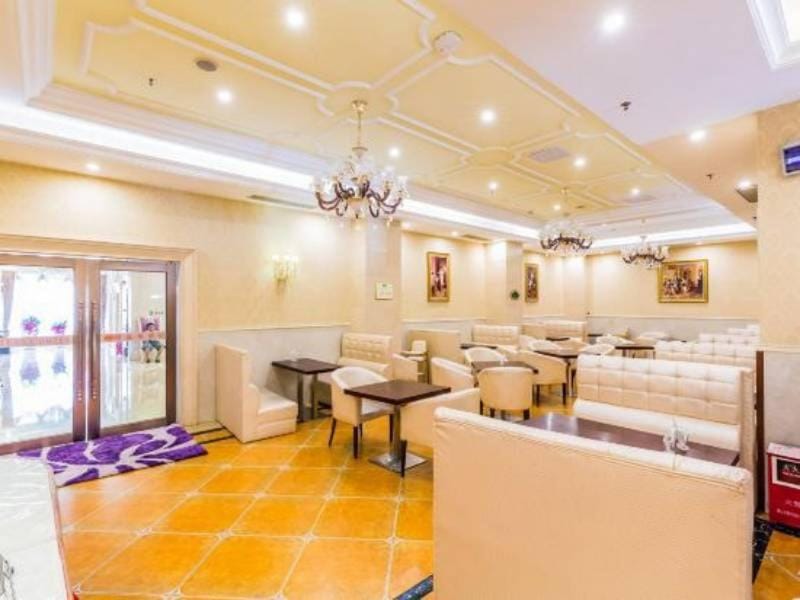 Vienna Hotel Zhongshan XiaoLan Hotel in Guangzhou