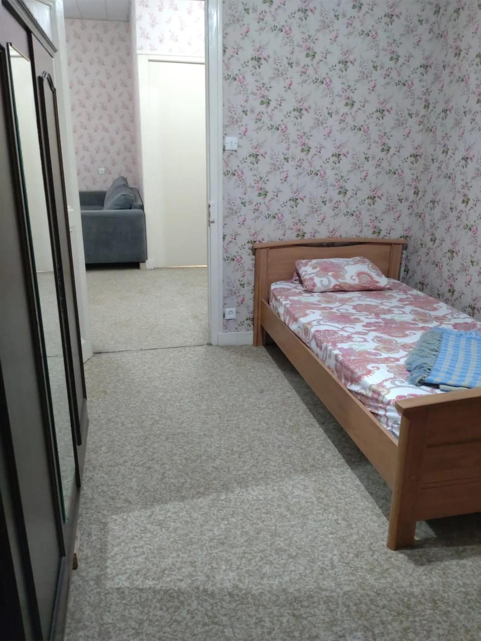 Property building, Living room, Bedroom