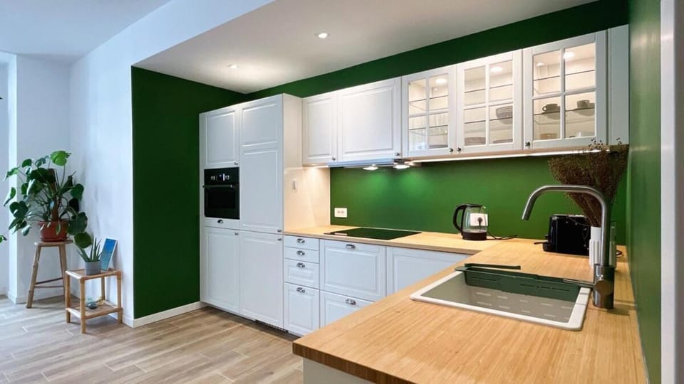 Kitchen or kitchenette, oven, stove, toaster
