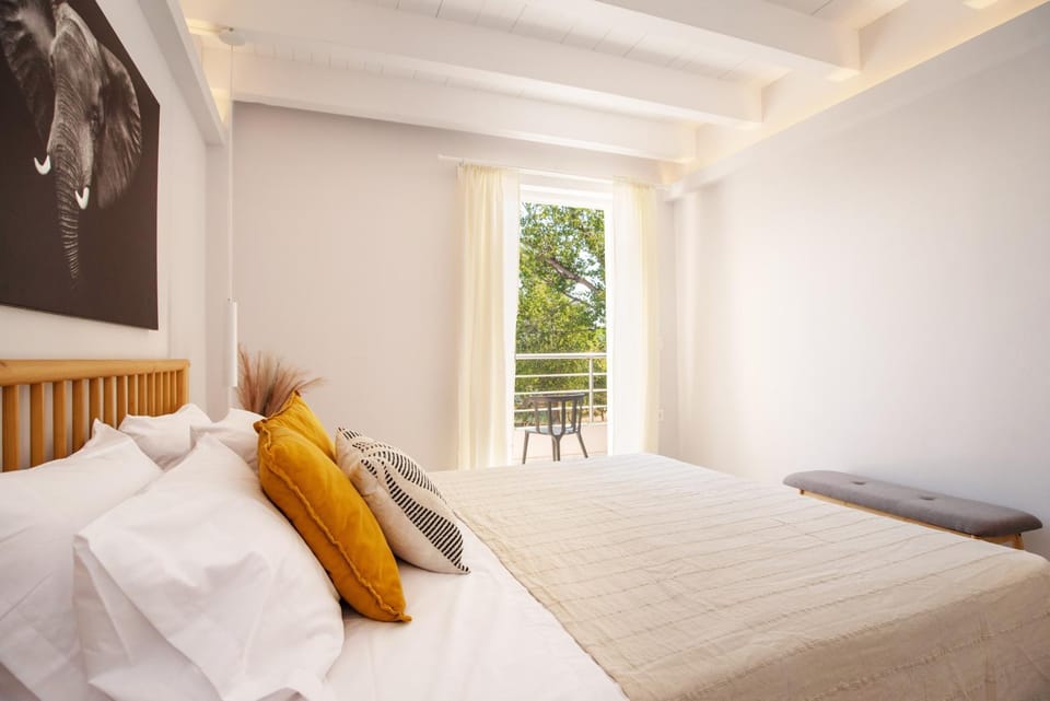 Bedroom, Garden view