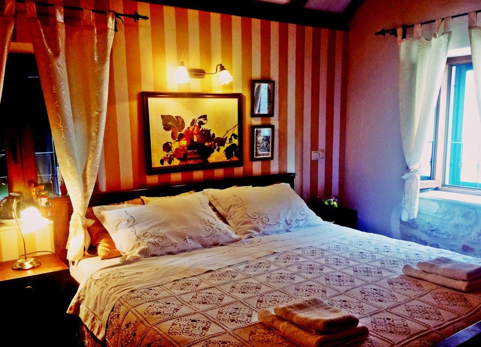 Bed, Decorative detail, Bedroom