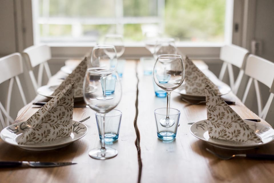 Dining area, kitchen