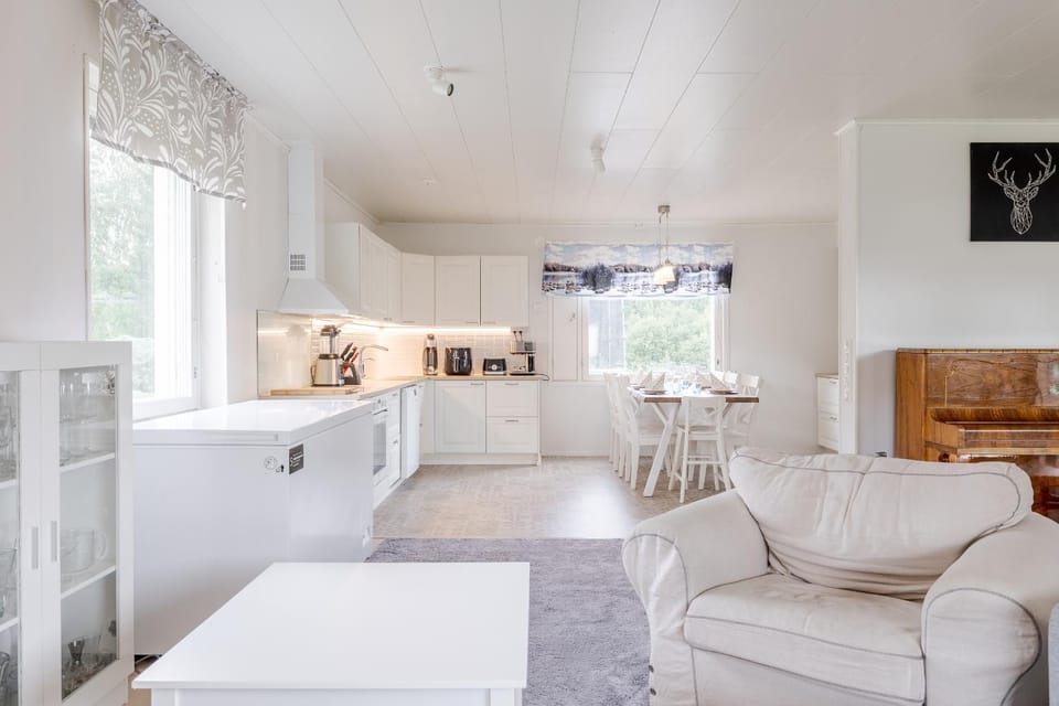 Kitchen or kitchenette, Living room, Seating area, Dining area, dishwasher, oven, stove