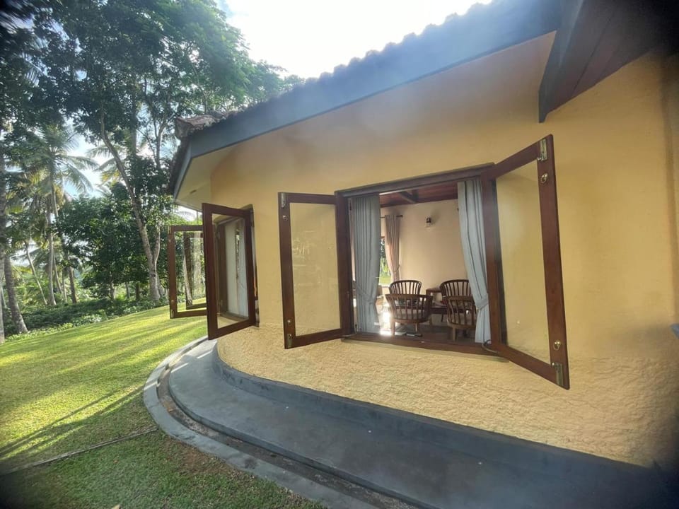 Property building, Garden, Garden view