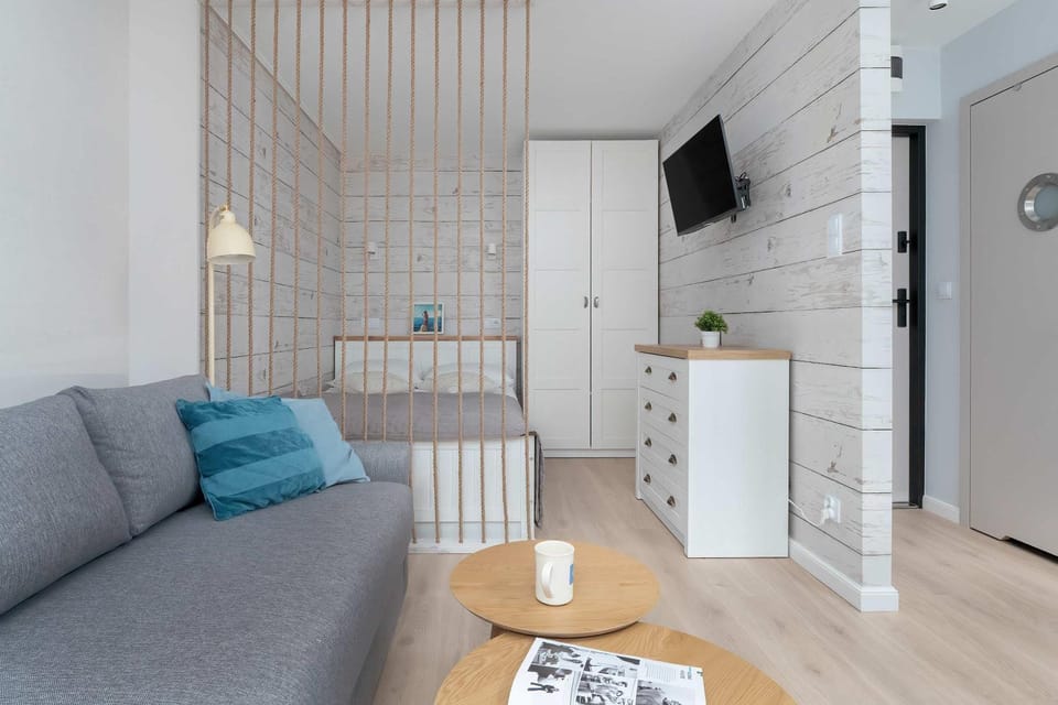 Bed, TV and multimedia, Kitchen or kitchenette, Living room, Photo of the whole room, Seating area, Bedroom