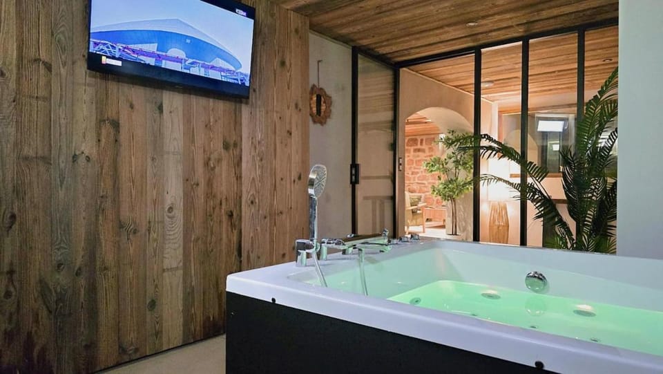 Hot Tub
