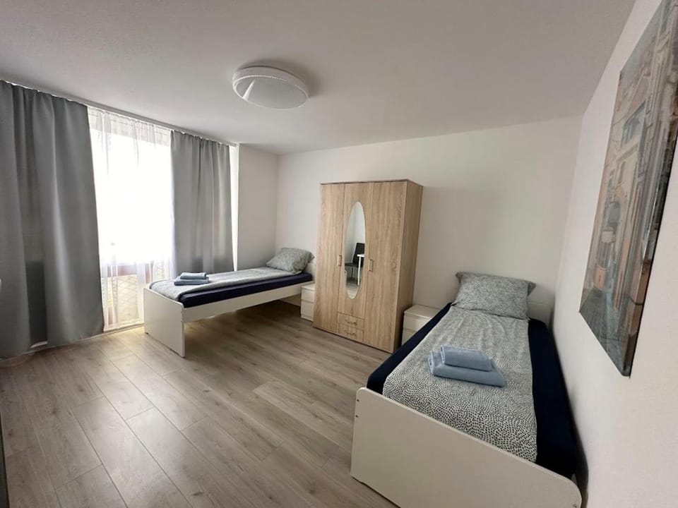 Bed, Photo of the whole room, Bedroom, wardrobe