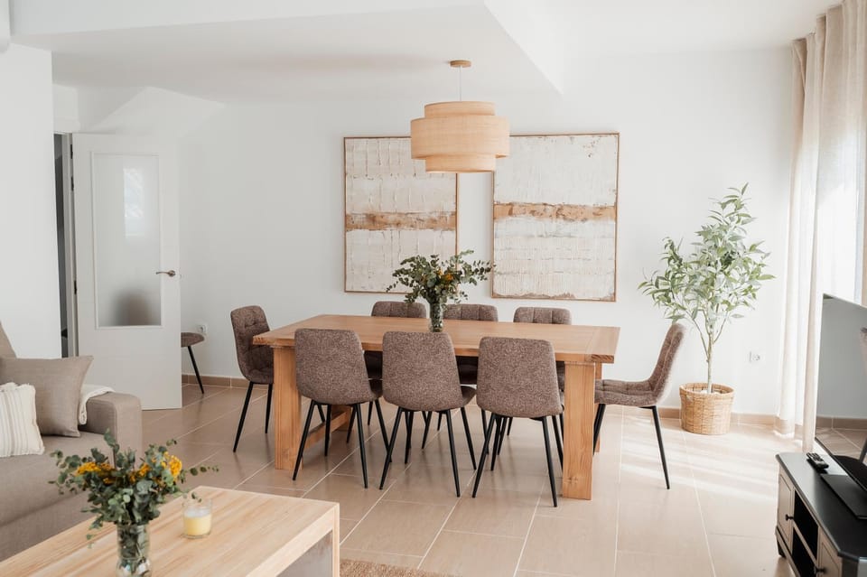 Living room, Seating area, Dining area
